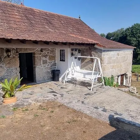 De 300 Anos Con Silencio Y Tranquilidad Feriehus Ponteareas