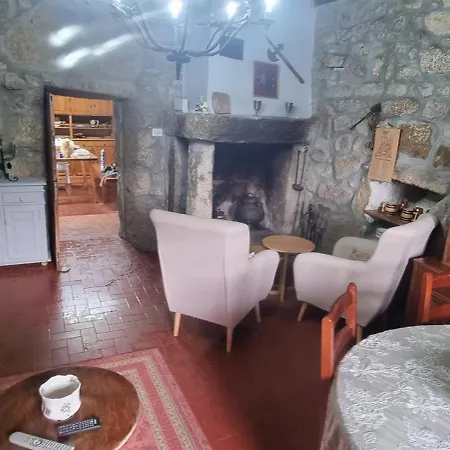 Feriehus De 300 Anos Con Silencio Y Tranquilidad